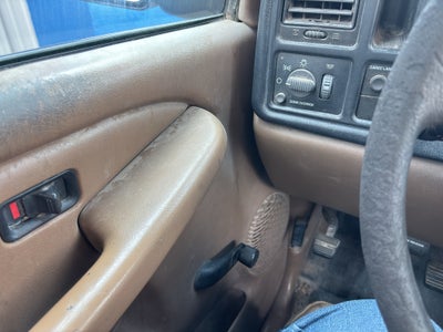 2000 Chevrolet Silverado 1500 Base