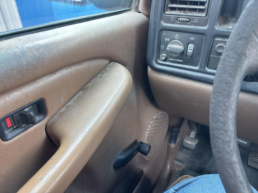2000 Chevrolet Silverado 1500 Base