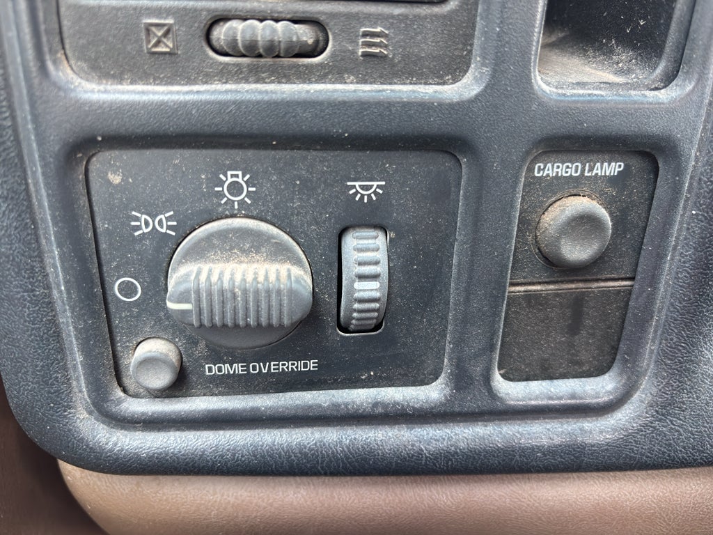 2000 Chevrolet Silverado 1500 Base