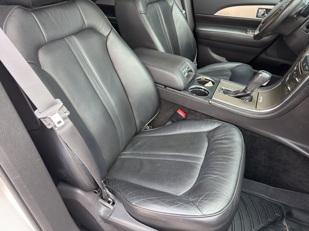 2014 Lincoln MKX Base