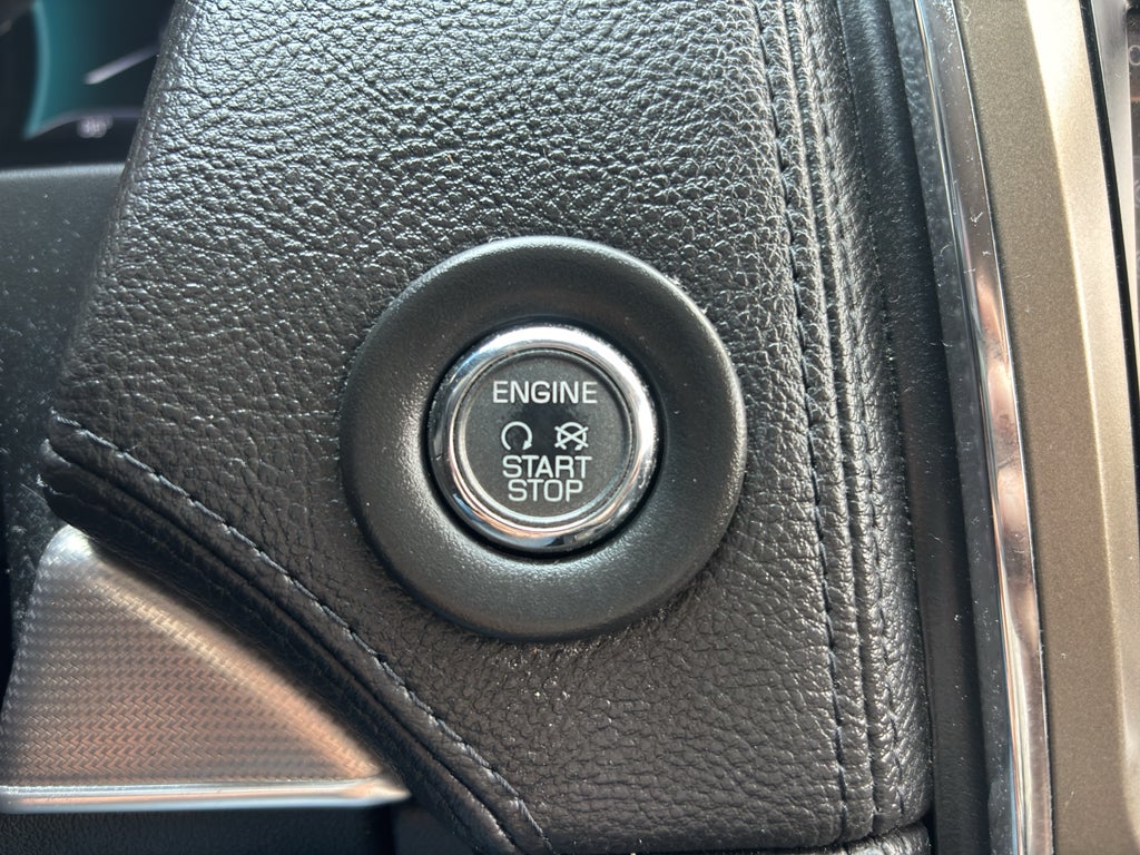 2014 Lincoln MKX Base
