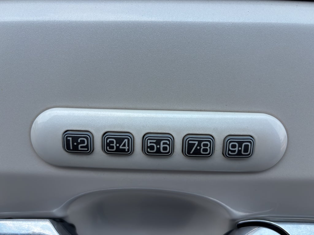 2014 Lincoln MKX Base