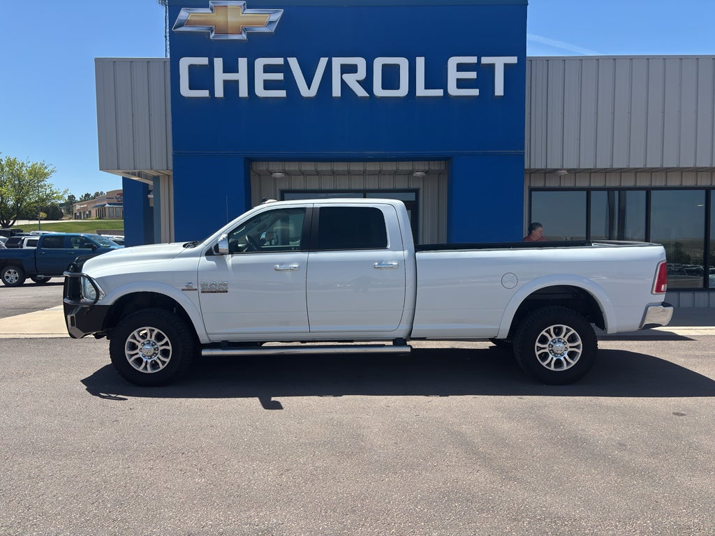 2017 RAM 3500 Laramie 4X4 Crew Cab LWB's photo