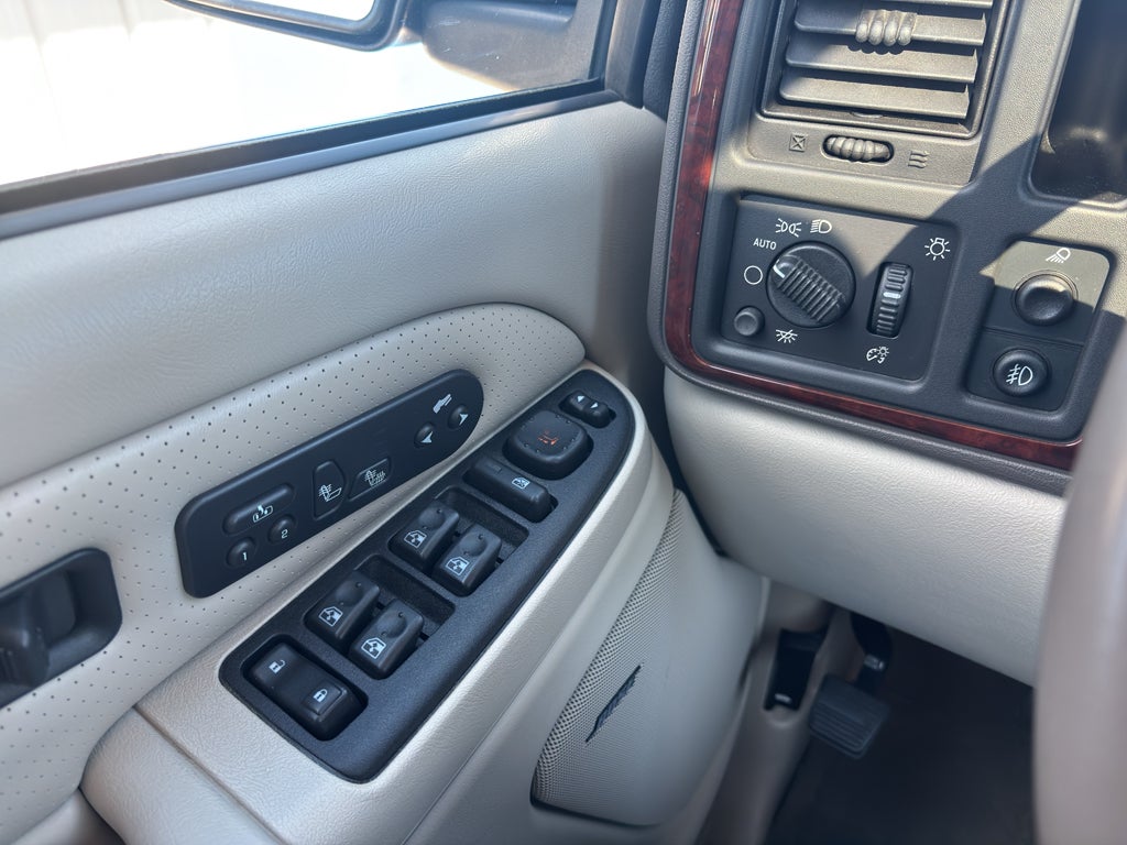 2005 Cadillac Escalade EXT Base