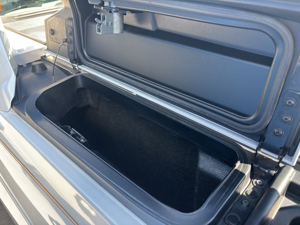2005 Cadillac Escalade EXT Base