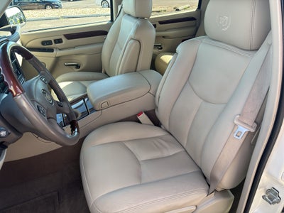 2005 Cadillac Escalade EXT Base