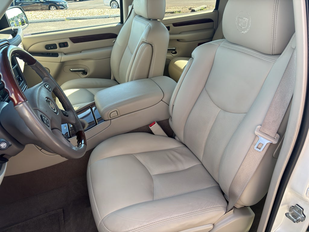 2005 Cadillac Escalade EXT Base
