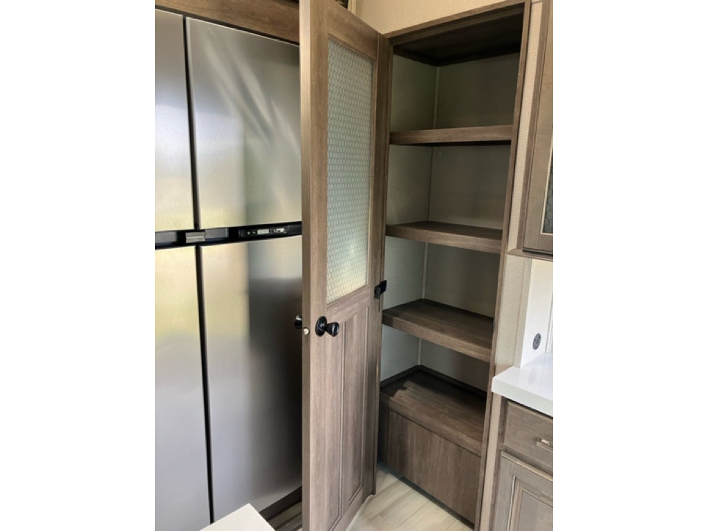 2021 GRAND DESI ST 375 RES SOLI