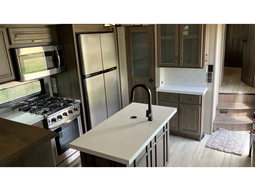 2021 GRAND DESI ST 375 RES SOLI