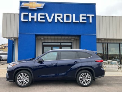 2022 Toyota Highlander Platinum