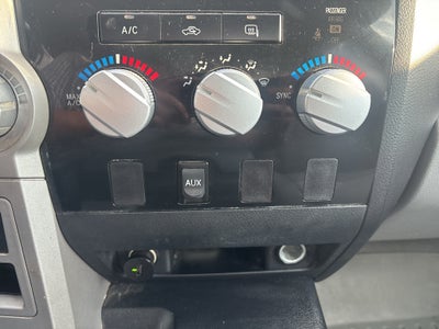 2008 Toyota Tundra 4WD Truck SR5