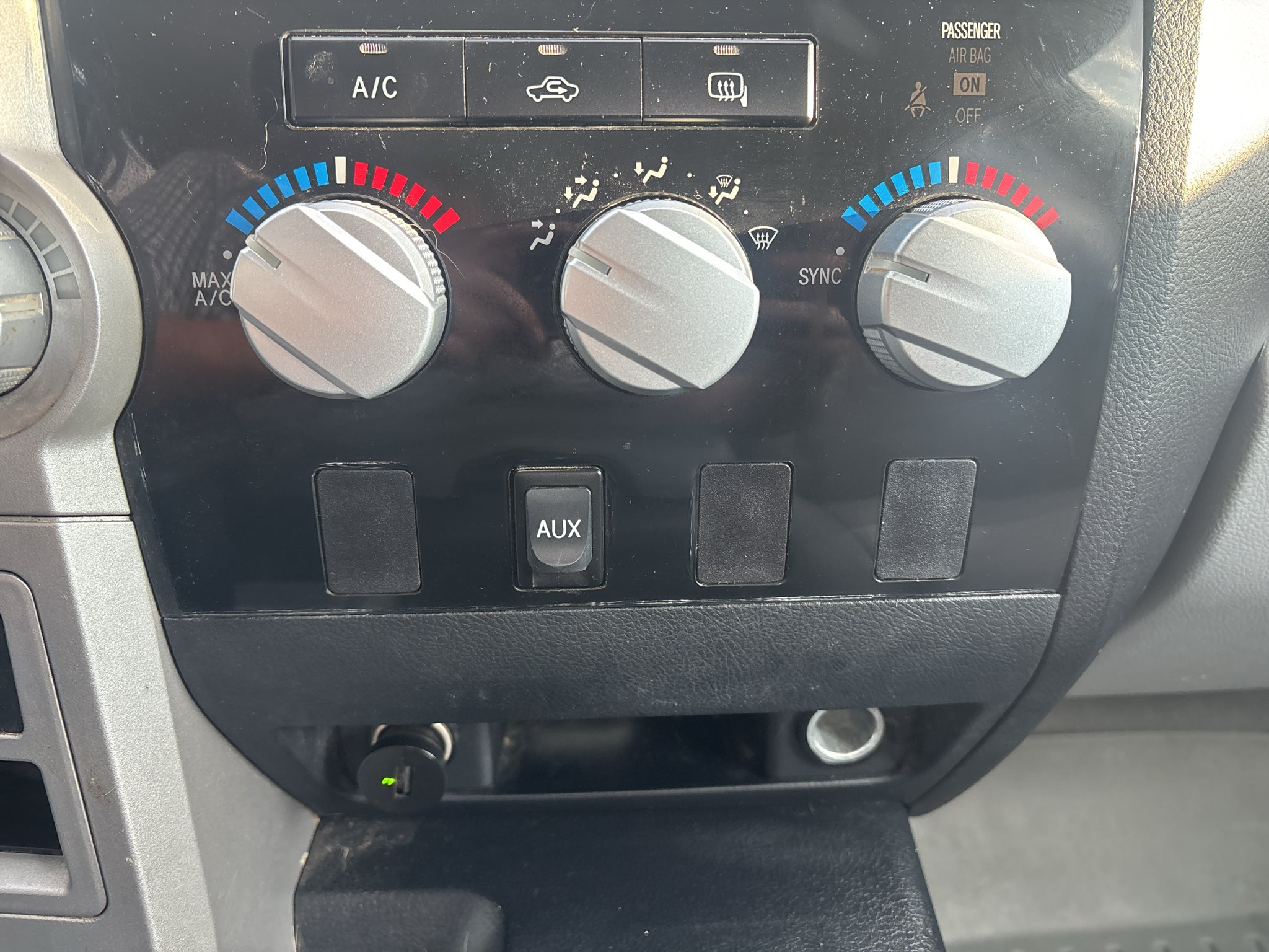 2008 Toyota Tundra 4WD Truck SR5
