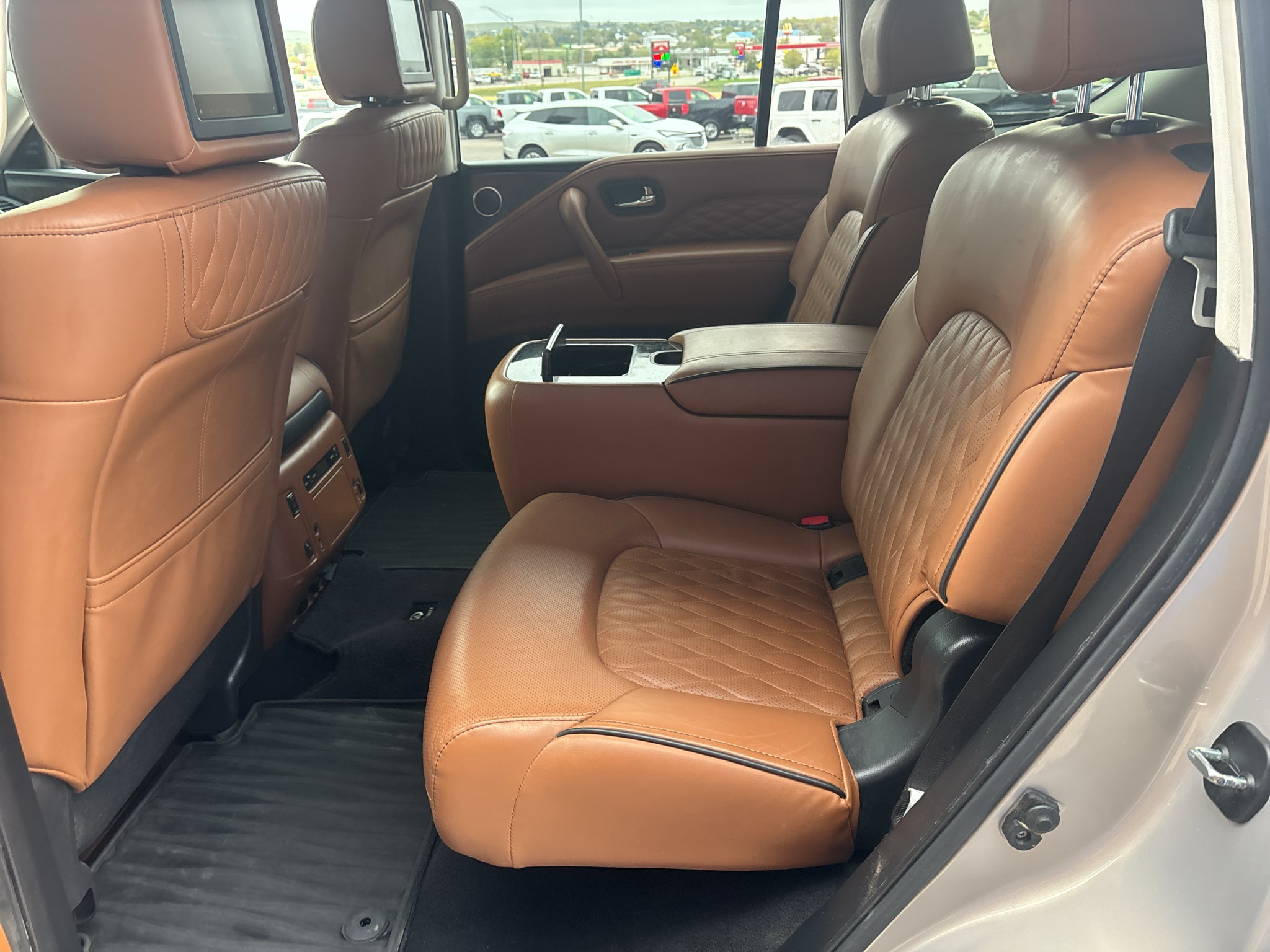 2019 INFINITI QX80 LUXE