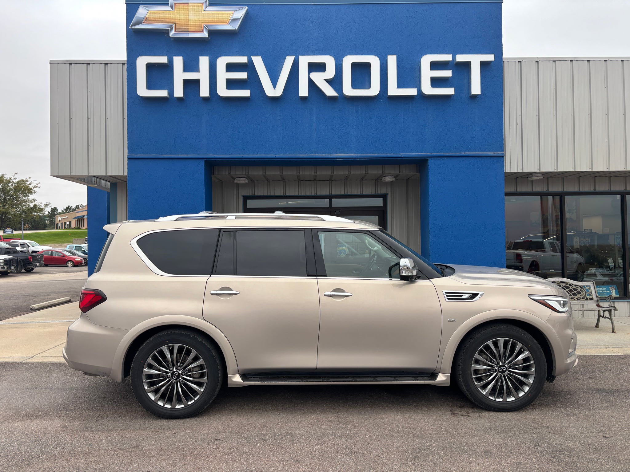 2019 INFINITI QX80 LUXE