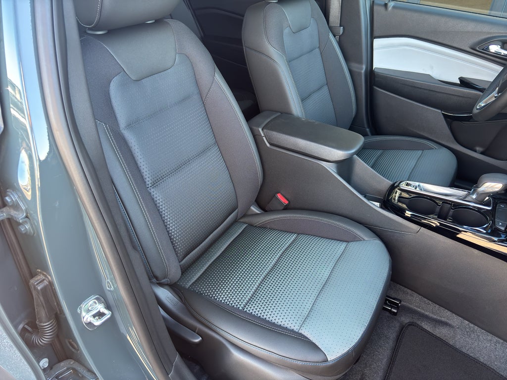 2026 Chevrolet Trax LT - Photo 10