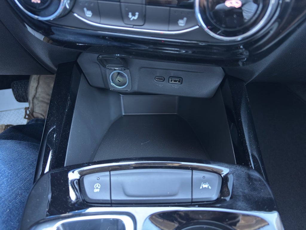 2026 Chevrolet Trax LT - Photo 25