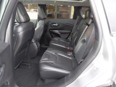 2021 Jeep Cherokee Latitude Lux (US) / Altitude (Can)