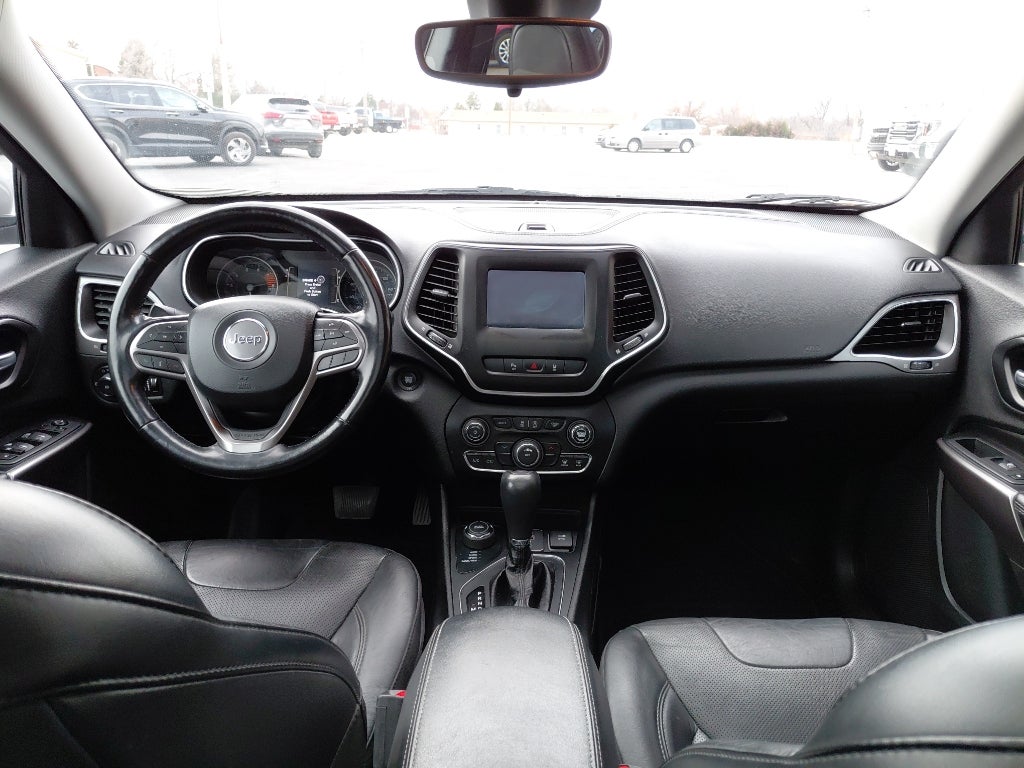 2021 Jeep Cherokee Latitude Lux (US) / Altitude (Can)