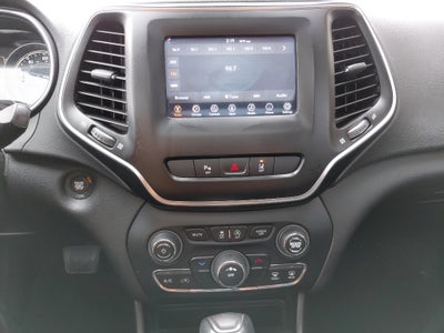 2021 Jeep Cherokee Latitude Lux (US) / Altitude (Can)