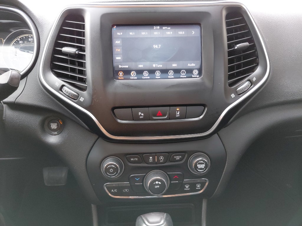 2021 Jeep Cherokee Latitude Lux (US) / Altitude (Can)