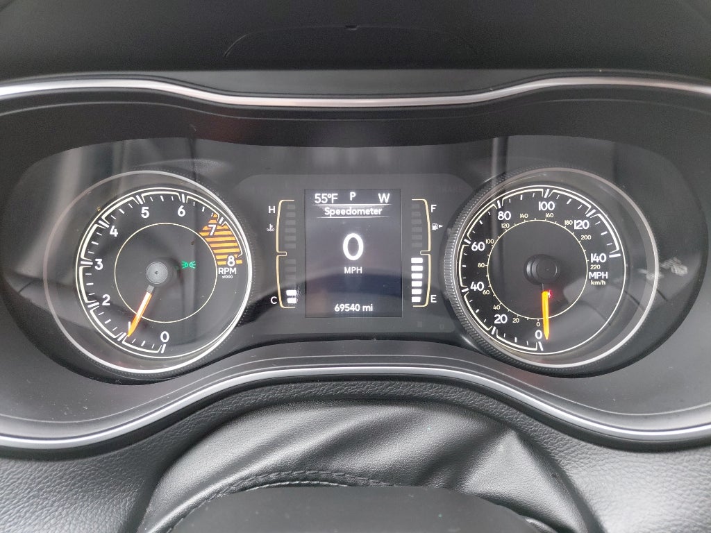 2021 Jeep Cherokee Latitude Lux (US) / Altitude (Can)