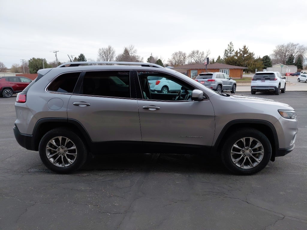 2021 Jeep Cherokee Latitude Lux (US) / Altitude (Can)