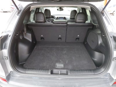 2021 Jeep Cherokee Latitude Lux (US) / Altitude (Can)