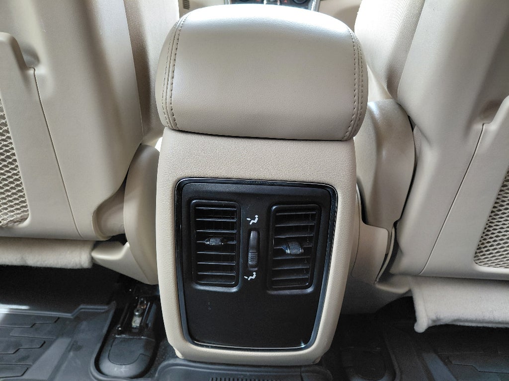 2019 Jeep Grand Cherokee Base