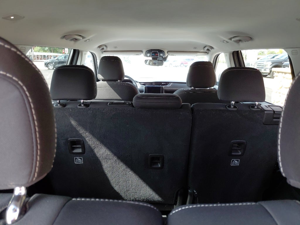 2023 Jeep Grand Cherokee L Laredo / Altitude