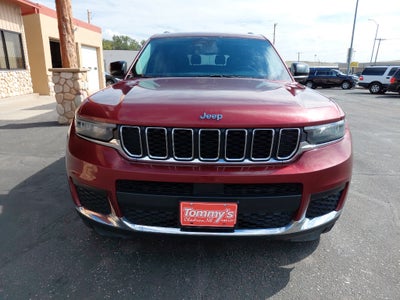 2023 Jeep Grand Cherokee L Laredo / Altitude