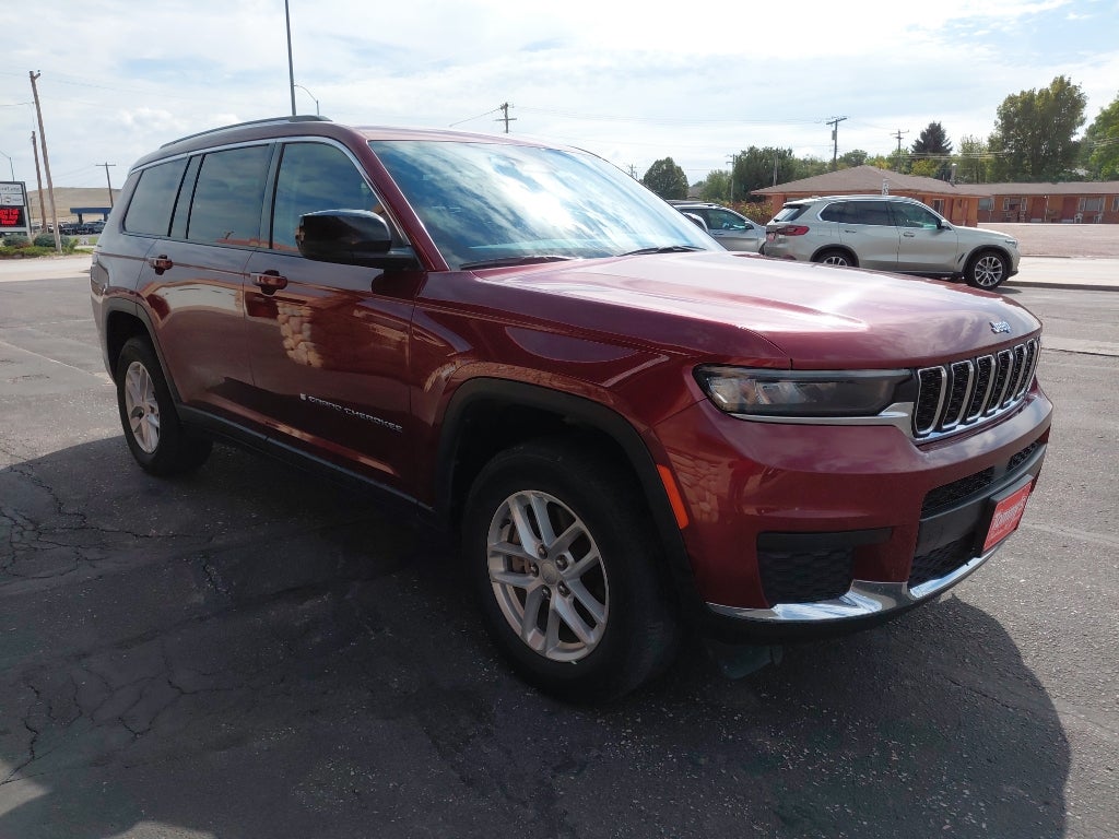 2023 Jeep Grand Cherokee L Laredo / Altitude