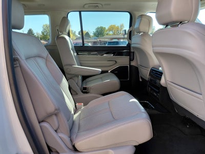 2022 Jeep Wagoneer Series II
