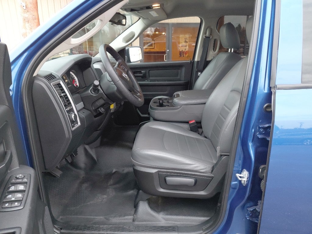2016 RAM 1500 Base