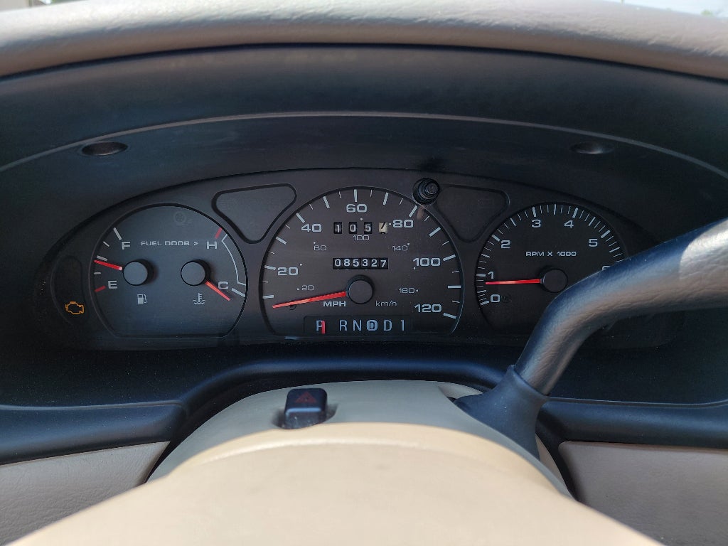 2000 Ford Taurus SES (SE SVG)