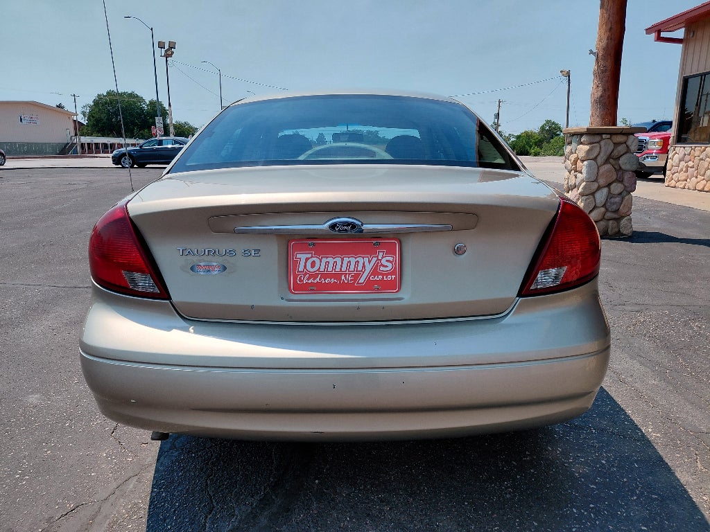 2000 Ford Taurus SES (SE SVG)