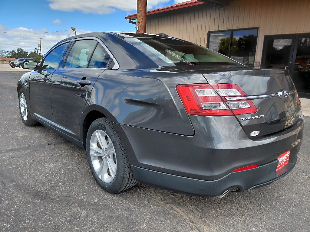 2018 Ford Taurus SE