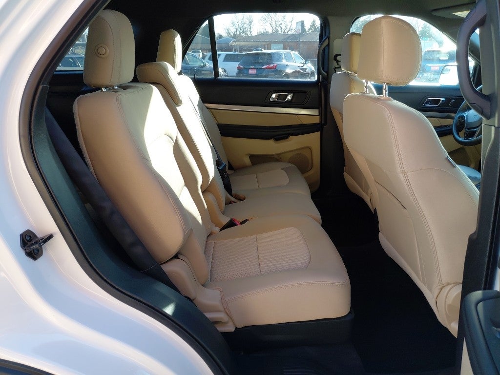 2017 Ford Explorer Base