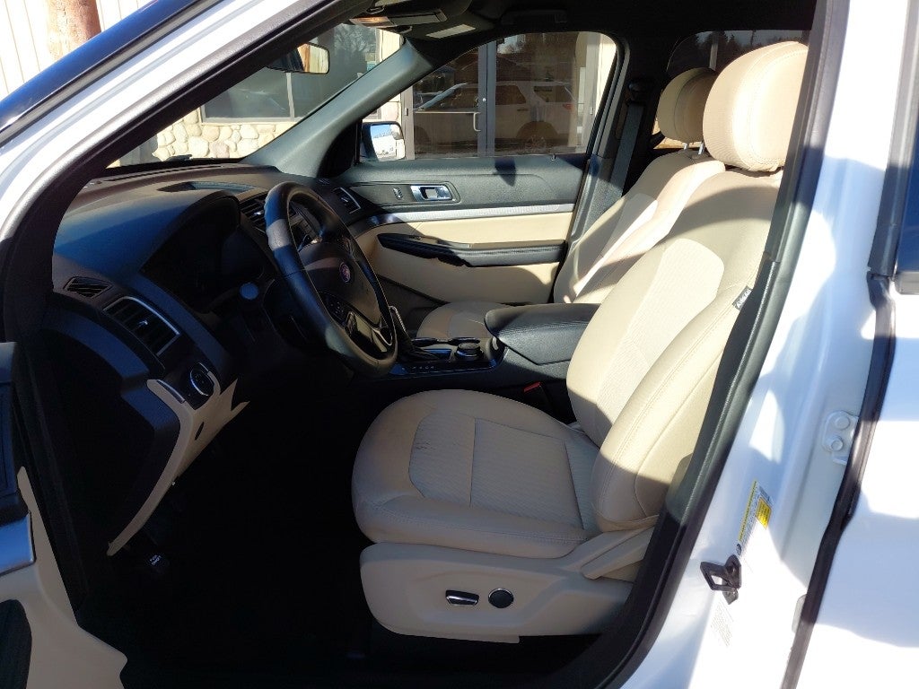 2017 Ford Explorer Base