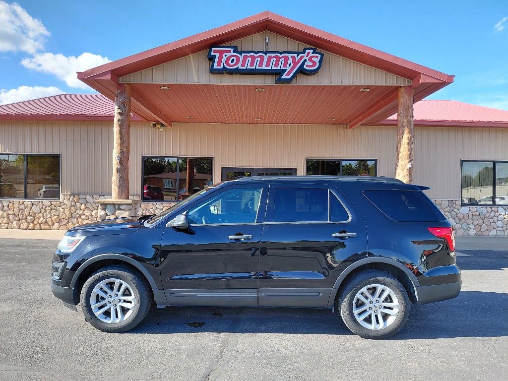 2017 Ford Explorer Base 4WD's photo