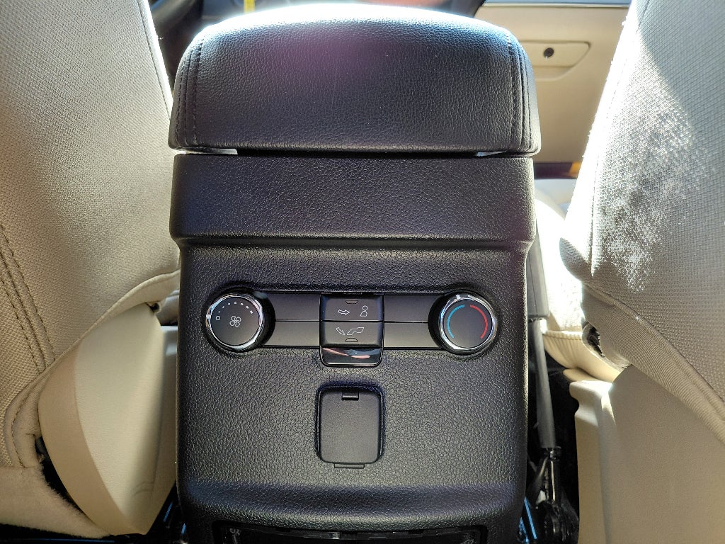 2017 Ford Explorer Base
