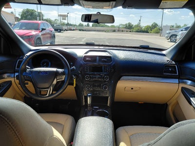 2017 Ford Explorer Base