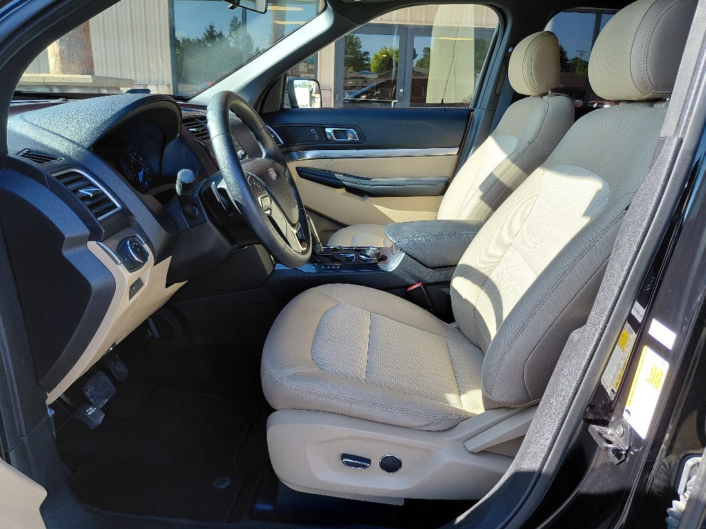 2017 Ford Explorer Base