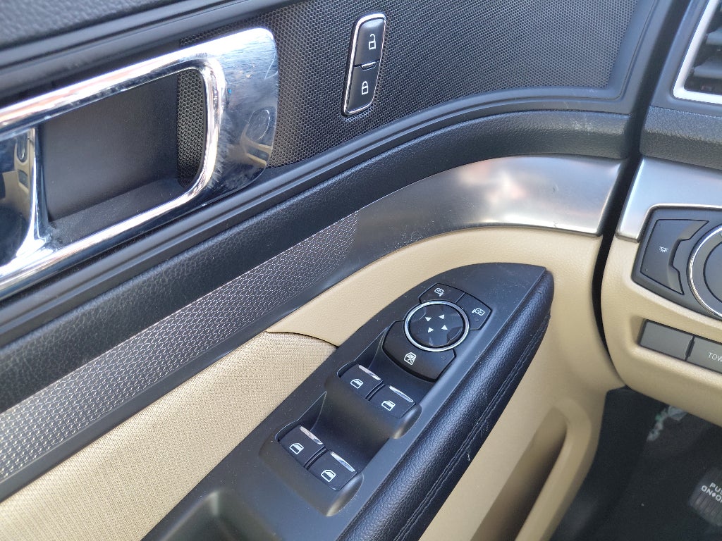 2017 Ford Explorer Base