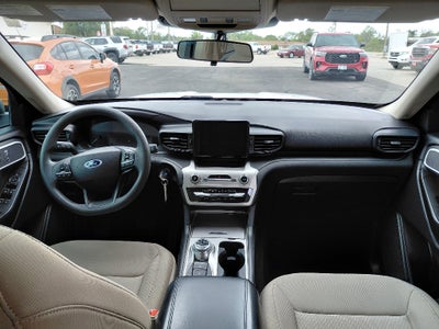 2021 Ford Explorer Base