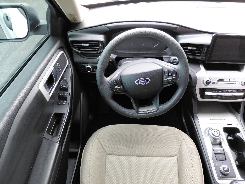 2021 Ford Explorer Base