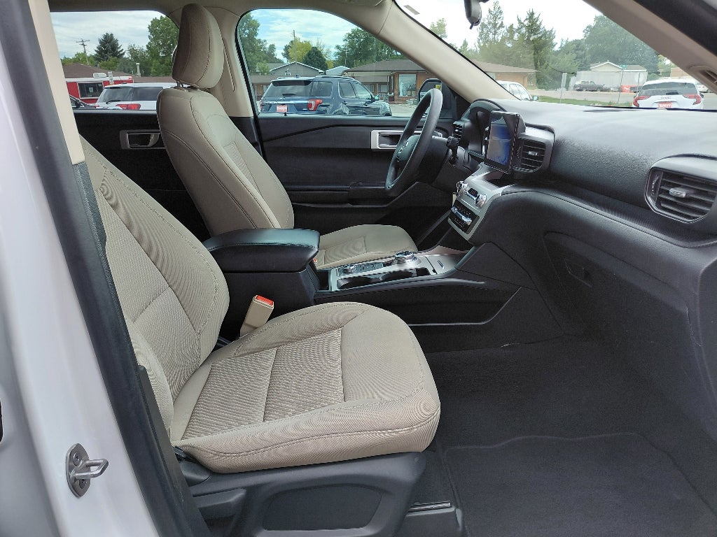 2021 Ford Explorer Base