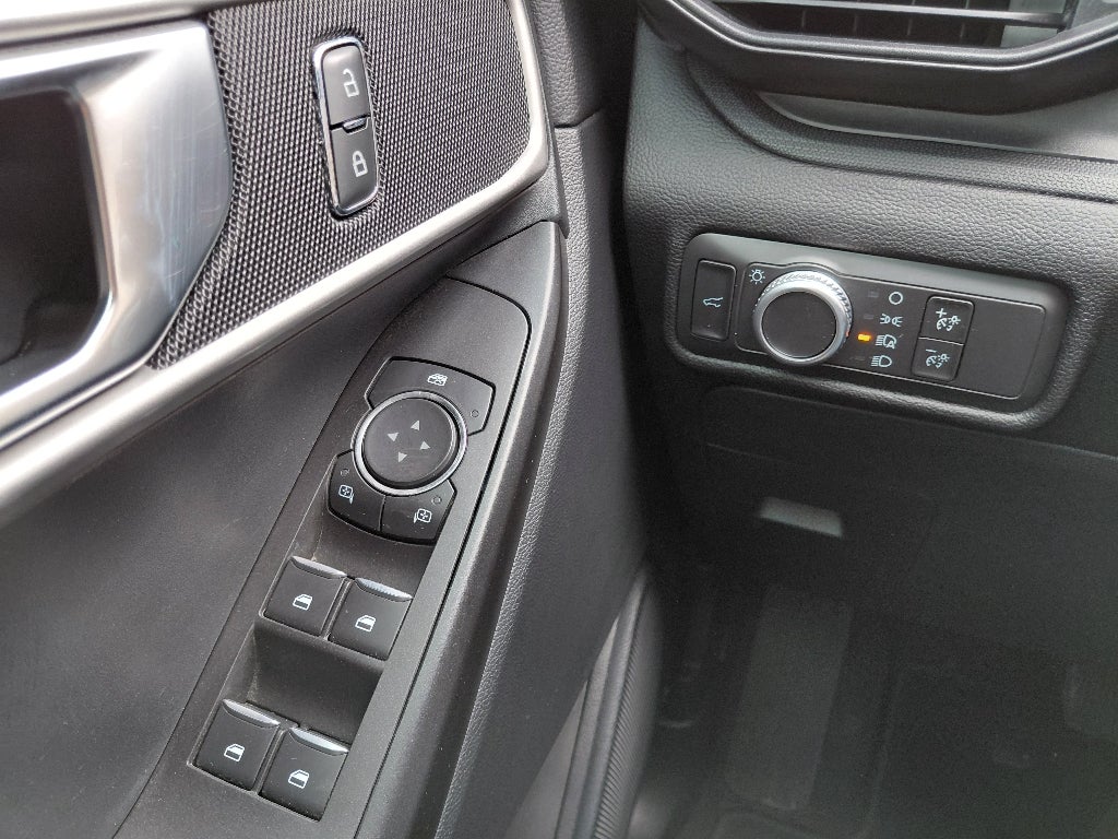 2021 Ford Explorer Base
