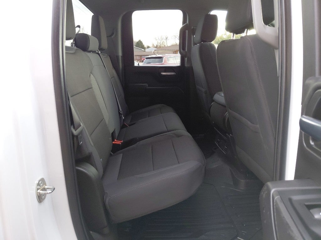 2024 Chevrolet Silverado Custom