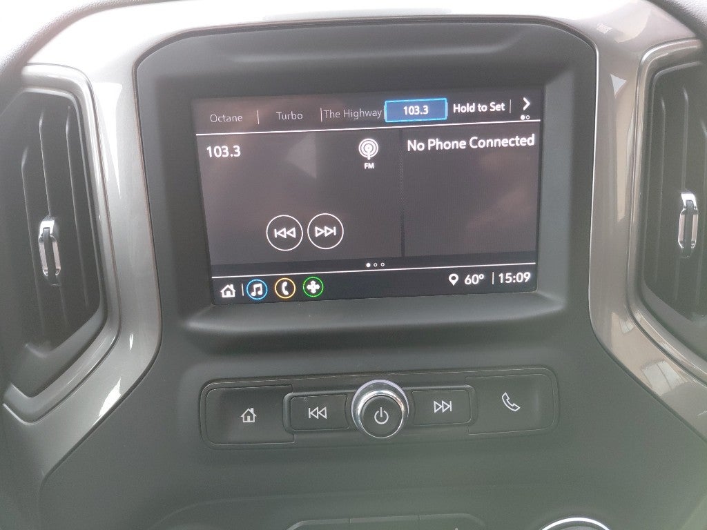 2024 Chevrolet Silverado Custom