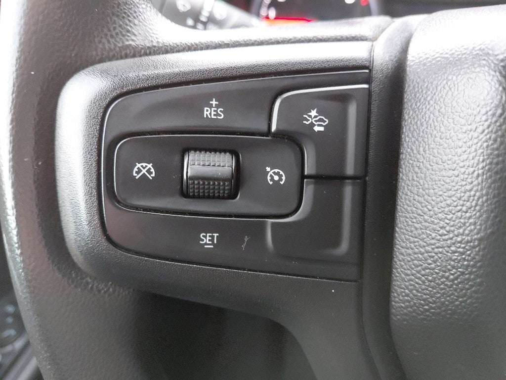 2024 Chevrolet Silverado Custom